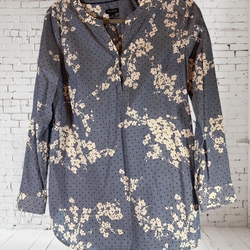 Talbots Womens Blue Floral Dot Chambray V Neck Long Sleeve Blouse Size M Top
